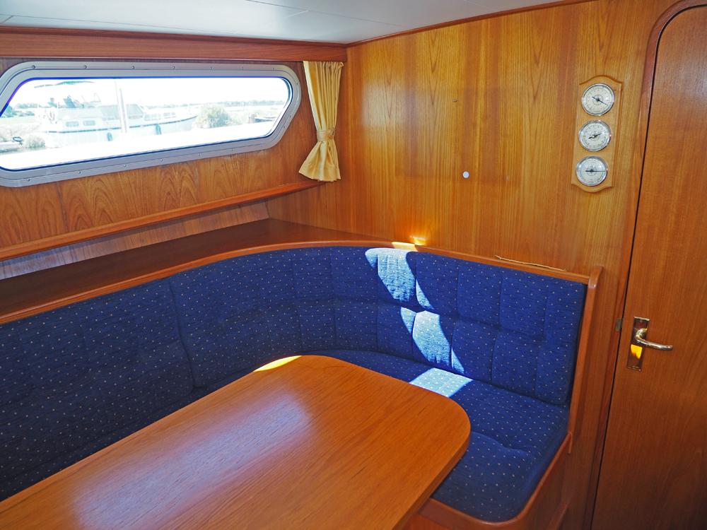 Vorschiff, Innenausstattung